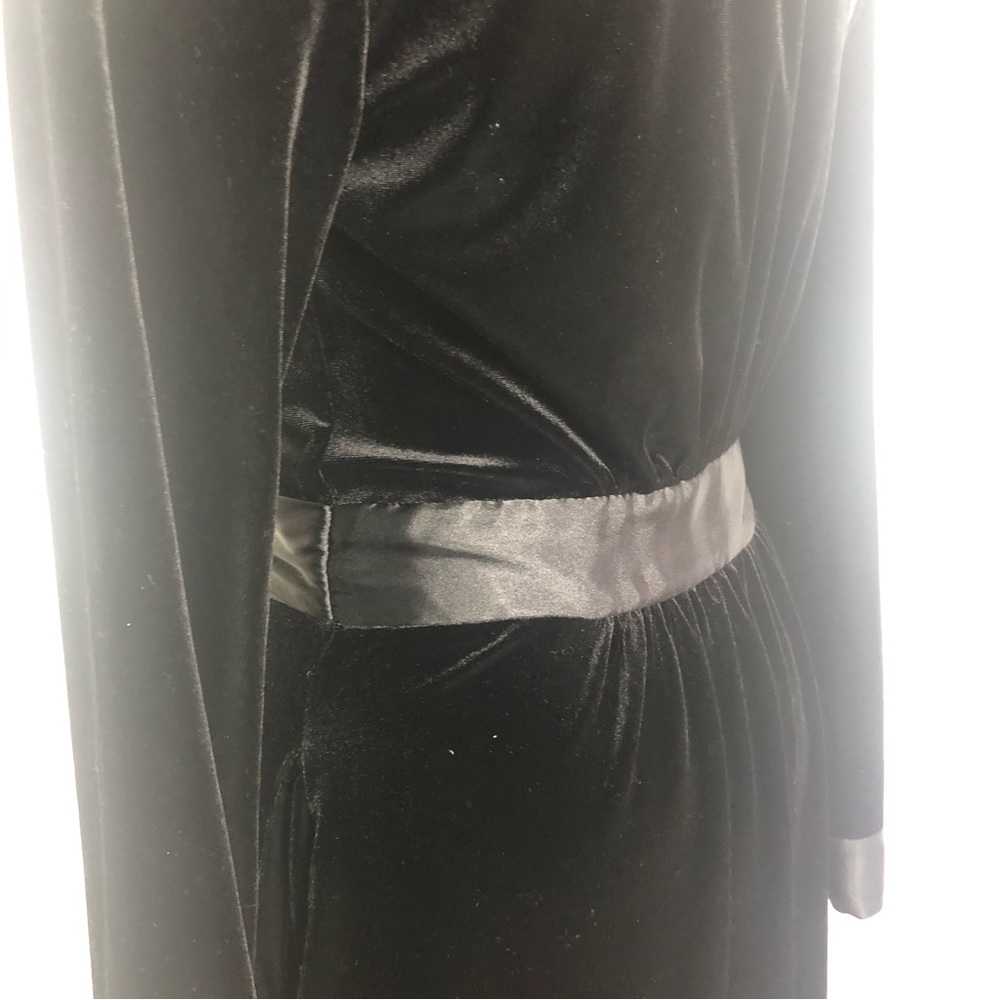 Black Velvet Long Robe with Satin Trim and Belt - Picture 8 of 9
